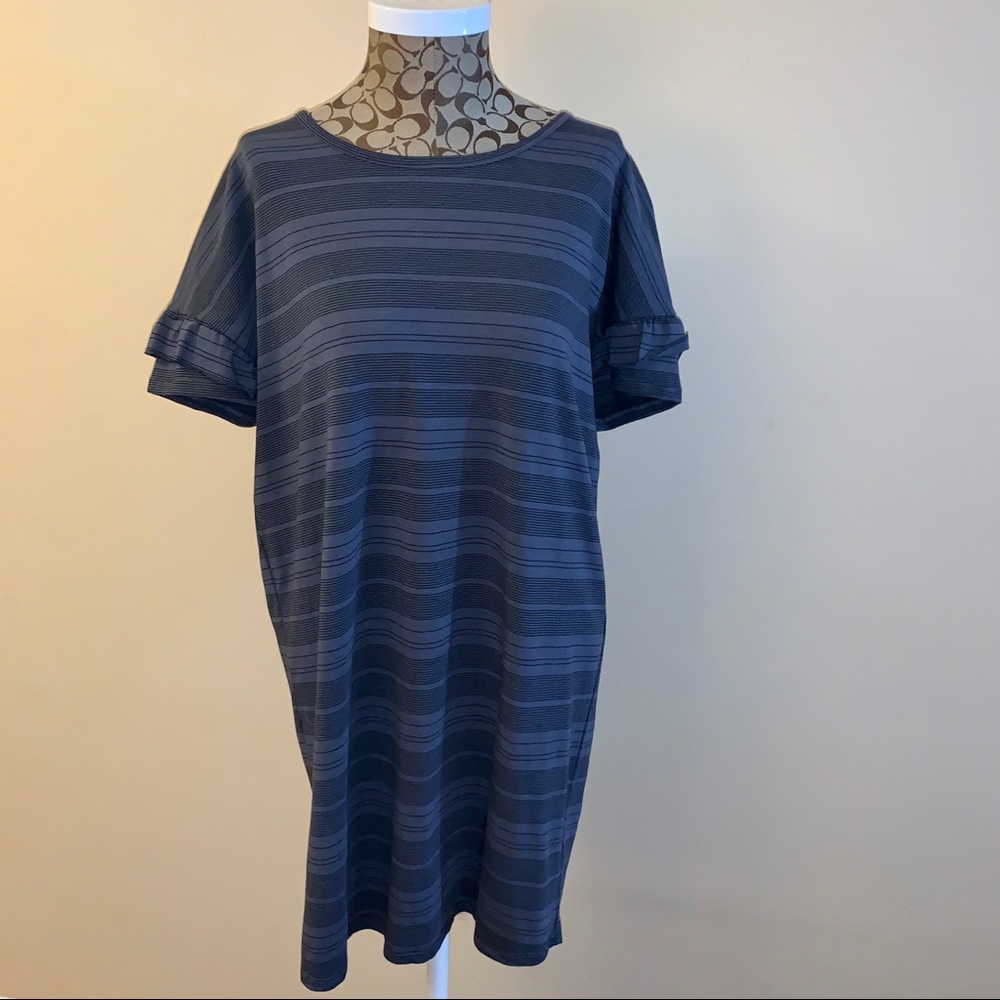 NWT T-shirt dress with ruffle sleeves size L